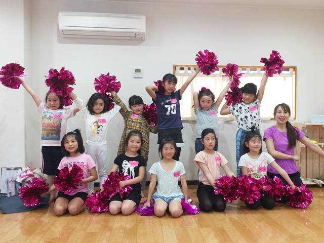 チアダンス体験レッスン小学生